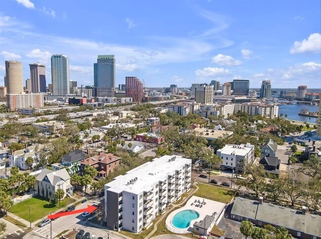 406 W Azeele St in Tampa, FL - Building Photo - Building Photo
