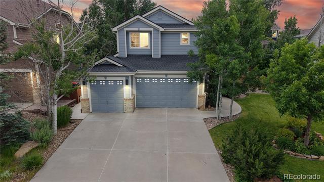 2038 Juniper Way in Erie, CO - Foto de edificio