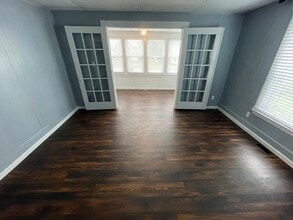 6 Catawba Ave, Unit 11 in Newfield, NJ - Foto de edificio - Building Photo