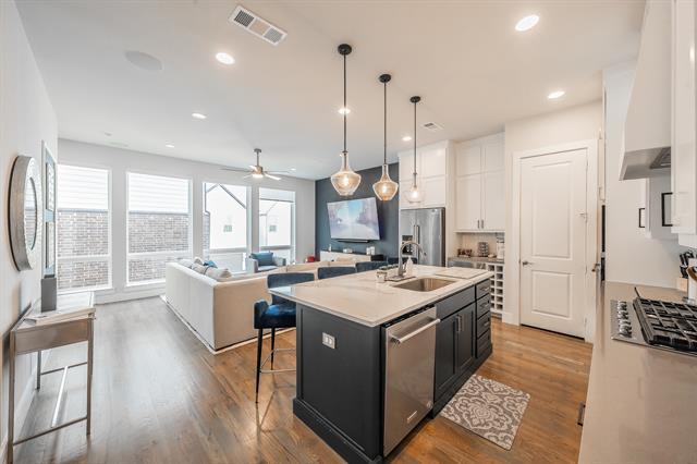 property at 1127 Lavender Rdg