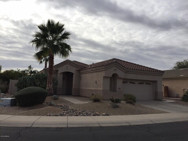 property at 853 W Raven Dr