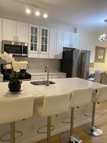 2201 L St NW, Unit apartment T2 in Washington, DC - Building Photo