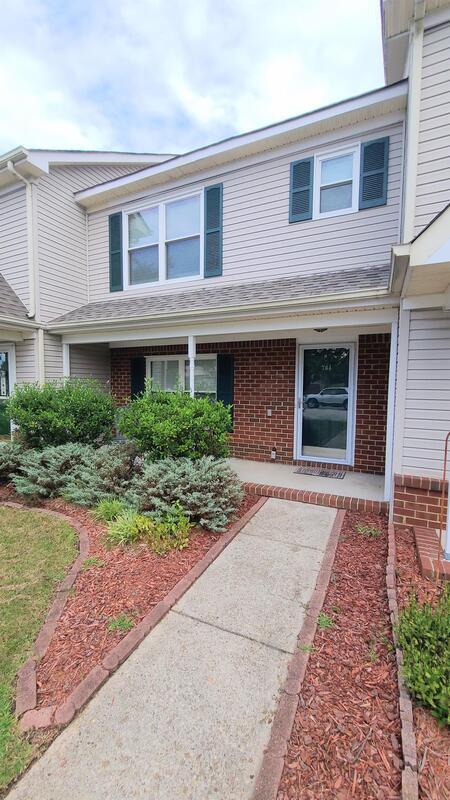 704 Brisa Ct in Chesapeake, VA - Building Photo - Building Photo
