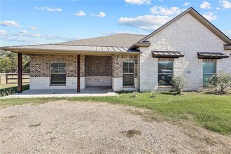 4007 Golden Eagle Dr in Bryan, TX - Building Photo - Building Photo