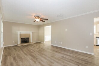 4364 Virgil Moon Crossing in Loganville, GA - Building Photo - Building Photo