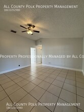 2341 Timbercreek Loop W in Lakeland, FL - Building Photo - Building Photo