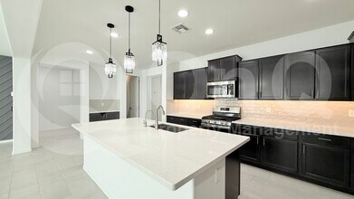 22937 E Poco Calle in Queen Creek, AZ - Foto de edificio - Building Photo