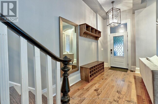 48 Lansdowne Ave in Toronto, ON - Building Photo - Building Photo