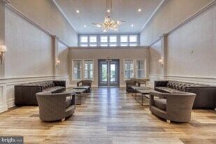 1418 N Rhodes St in Arlington, VA - Building Photo