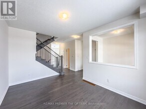 67 Lawrence D. Pridham Ave in New Tecumseth, ON - Building Photo - Building Photo