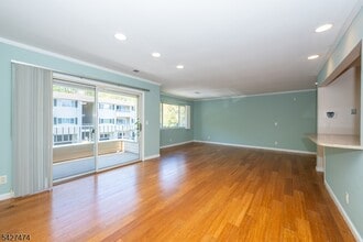50 W Lindsley Rd in Cedar Grove, NJ - Building Photo - Building Photo