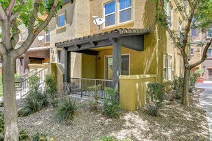 4650 Ranch House Rd in North Las Vegas, NV - Building Photo