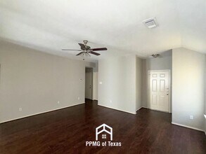 20014 Tunham Trail in Houston, TX - Building Photo - Building Photo