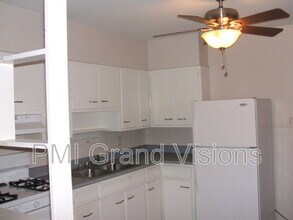 31 Sickles Dr in Decatur, IL - Building Photo - Building Photo