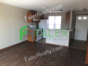 2151 Chapel Dr in Fairborn, OH - Building Photo - Building Photo