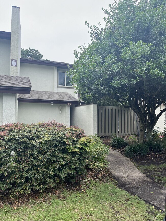 6 Marsh Harbor Dr-Unit -Apt. C in Beaufort, SC - Foto de edificio - Building Photo