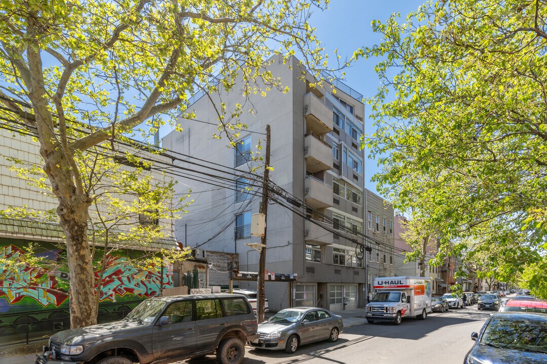 154 Skillman Ave in Brooklyn, NY - Foto de edificio