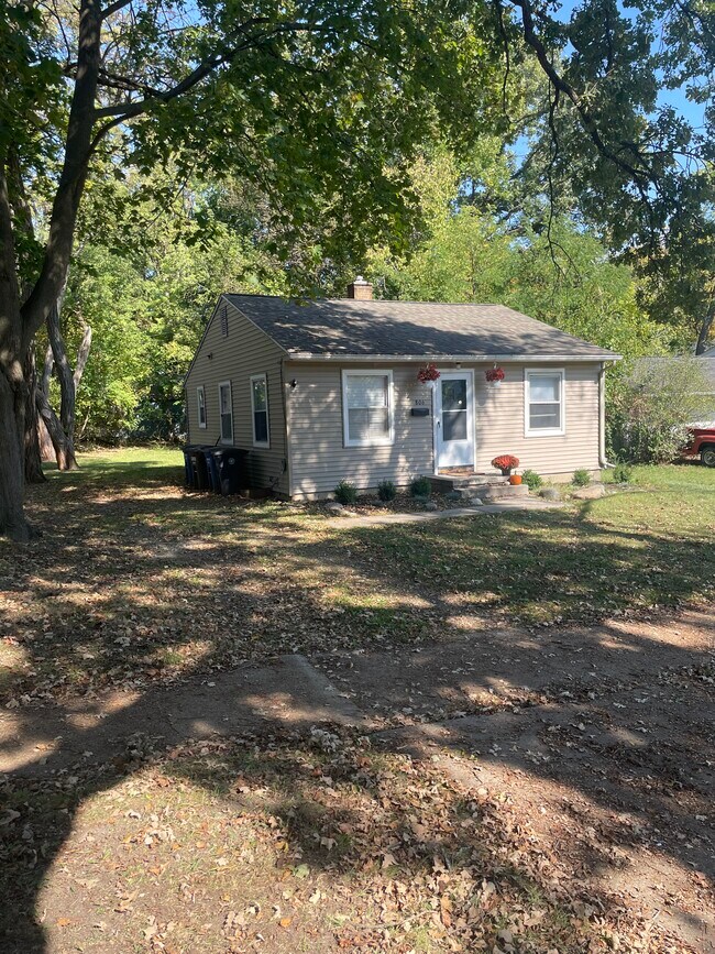 property at 806 Pearl St
