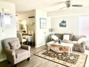 28 Bay Ave in Keansburg, NJ - Building Photo - Building Photo