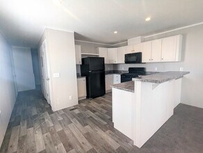 257 New Mexico in Belleville, MI - Building Photo - Building Photo