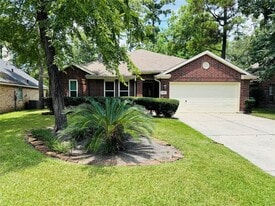135 N Wynnoak Cir in The Woodlands, TX - Building Photo