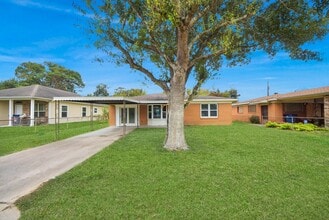 6214 Diamond Ct in Texas City, TX - Building Photo - Building Photo