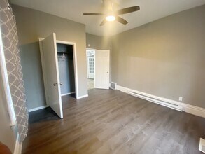 2427 N 4th St in Minneapolis, MN - Building Photo - Building Photo
