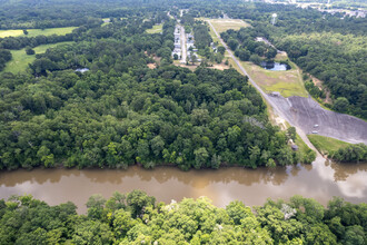 Edge Water Mobile Home Community in Dublin, GA - Foto de edificio - Building Photo