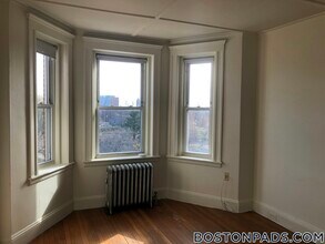 1175 Boylston St, Unit 48 in Boston, MA - Foto de edificio - Building Photo