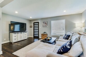 3836 Hawick Ln in Dallas, TX - Building Photo - Building Photo
