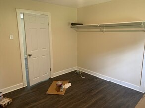 4413 6th St in Bacliff, TX - Building Photo - Building Photo