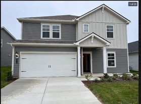 1310 Tulip Ct in Lebanon, TN - Building Photo