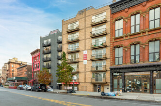 Williamsburg Mews in Brooklyn, NY - Building Photo - Primary Photo