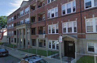 119 Sutherland Rd, Unit D in Boston, MA - Building Photo