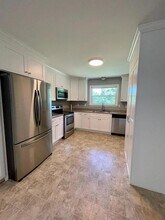 1310 Aswan Dr in Signal Mountain, TN - Foto de edificio - Building Photo