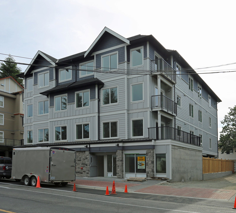 2835 Peatt Rd in Victoria, BC - Building Photo