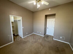2511 S Peppertree St in Visalia, CA - Building Photo - Building Photo