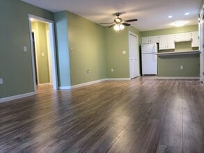 507 Ashmead Cmn, Unit 507 in Enfield, CT - Building Photo - Building Photo