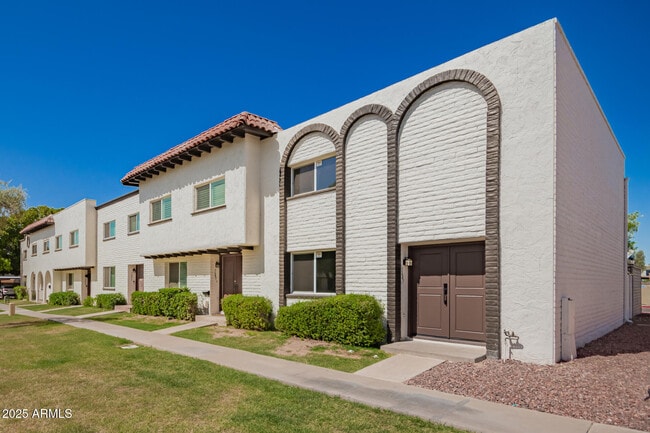 property at 7647 E Montecito Ave
