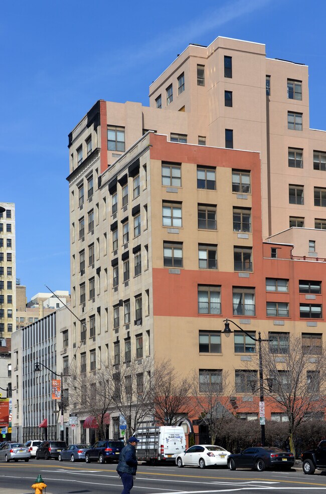 111 Mulberry St in Newark, NJ - Foto de edificio - Building Photo