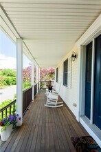 663 Aquidneck Ave in Middletown, RI - Building Photo - Building Photo