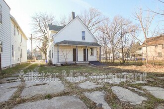 1101 E 66th St in Cleveland, OH - Building Photo - Building Photo