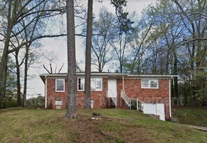 2817 3rd St NW in Center Point, AL - Building Photo