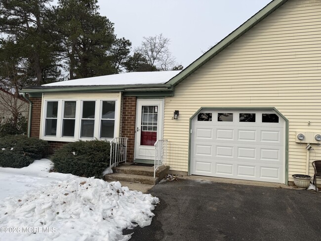 8A Canton Dr in Manchester Township, NJ - Building Photo - Building Photo