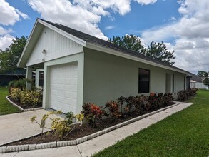 5413 Gene Cir in West Palm Beach, FL - Building Photo - Building Photo