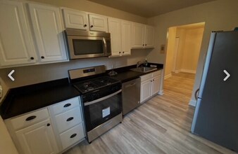 339 Homeland Southway in Baltimore, MD - Building Photo - Building Photo