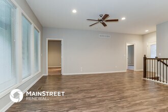 215 NE Katie Ct in Grain Valley, MO - Building Photo - Building Photo