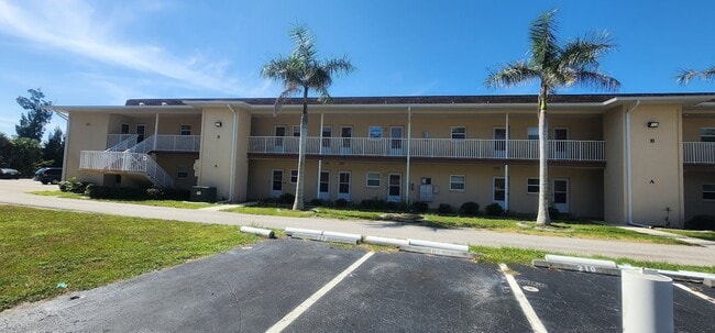 property at 3106 Harbor Blvd