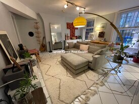 429 Marlborough St, Unit 1 in Boston, MA - Building Photo
