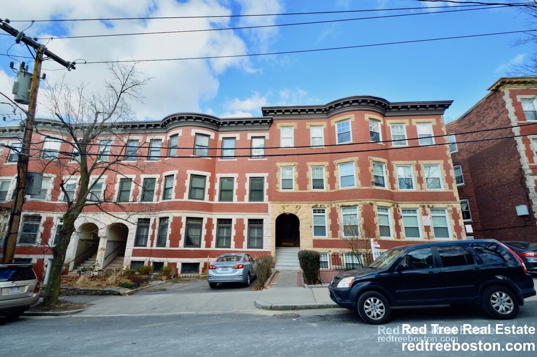 191 Winthrop Rd, Unit 3 in Brookline, MA - Building Photo